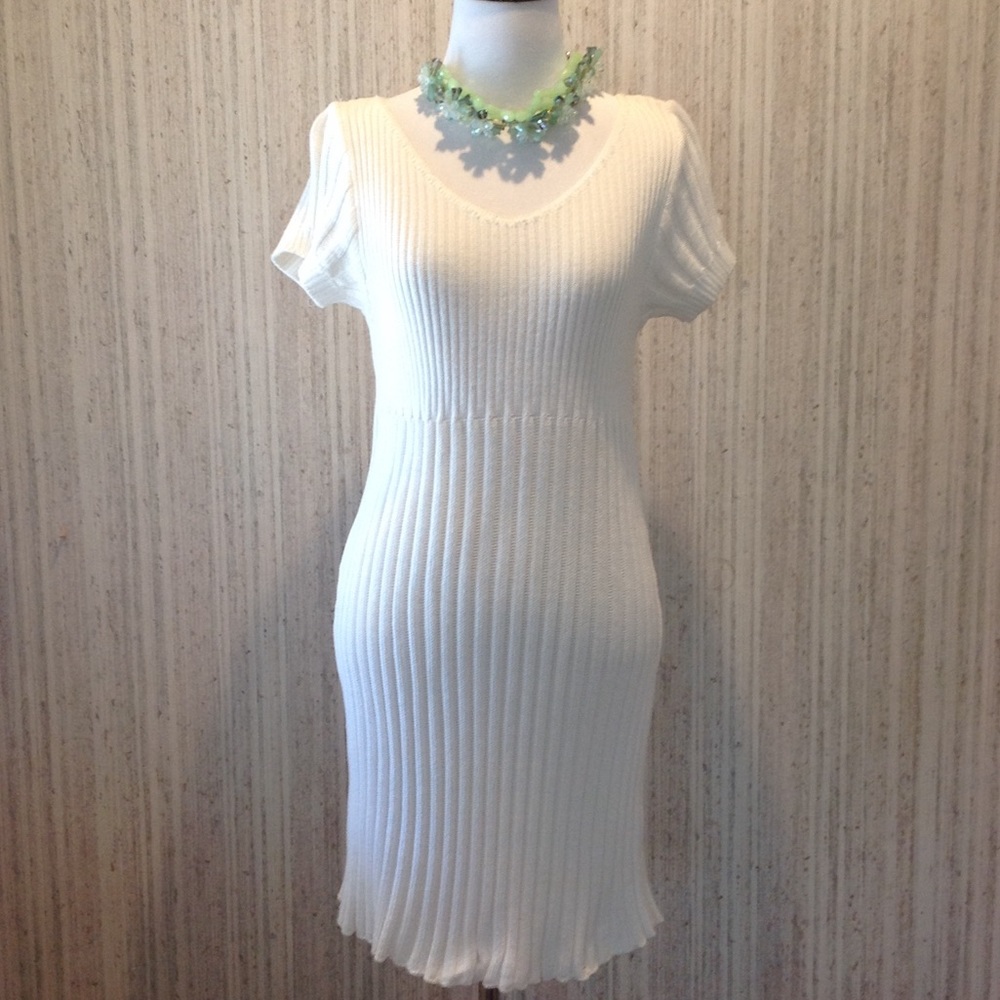 SWEATER DRESS SHORT SLEEVE